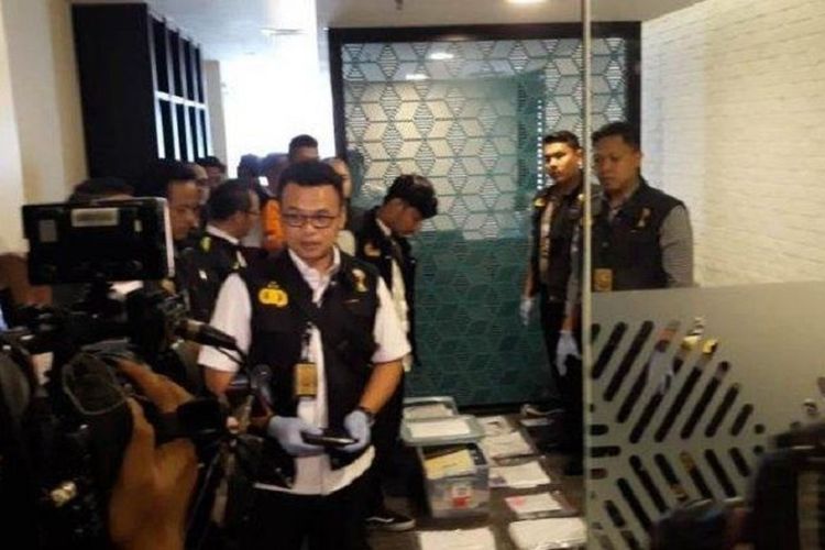 Satgas Antimafia Bola menggeledah kantor Komdis PSSI, Kamis (31/1/2019).
