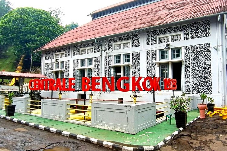 Centrale Bengkok atau PLTA Bengkok menjadi tulang punggung aliran listrik di kawasan Dago. Gambar diambil pada Senin (11/11/2024).