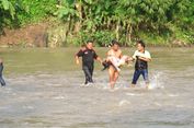 Seorang Bocah Perempuan Tewas Terseret Arus Saat Berenang di Sungai