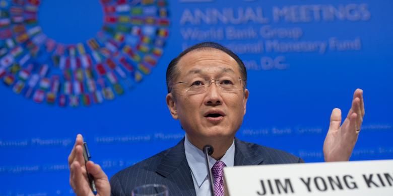 Presiden Bank Dunia Jim Yong Kim, berpidato di pertemuan tahunan Bank Dunia dan Dana Moneter Internasional (IMF) di Washington, Jumat (11/10/2013).