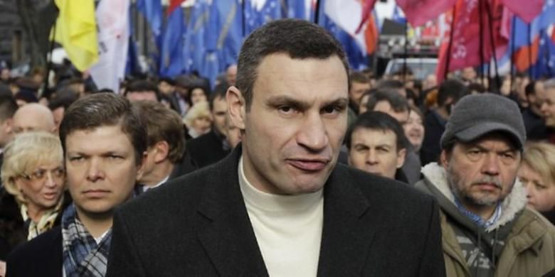 Juara tinju kelas berat Vitali Klitschko menyatakan niatnya untuk bertarung dalam pemilihan presiden Ukraina pada Maret 2015.