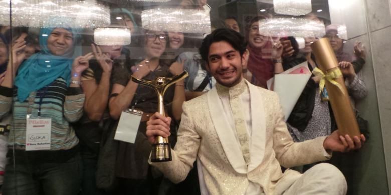 Kedalaman Karakter Reza Rahadian Terbukti Di 2 Piala Imaa 2017 Kedalaman Karakter Reza Rahadian Terbukti Di 2 Piala Imaa 2017