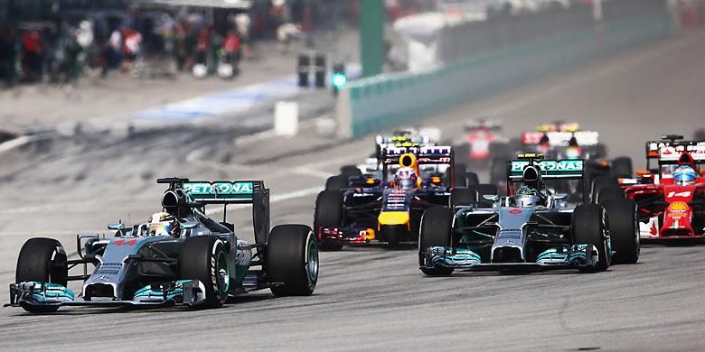 Lewis Hamilton menjuarai F1 Malaysia diikuti rekan setimnya, Nico Rosberg
