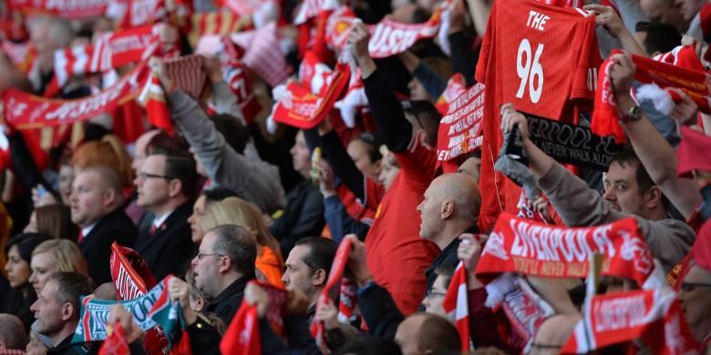 Suasana peringatan 25 tahun Tragedi Hillsborough, di Anfield, 15 April 2014. 