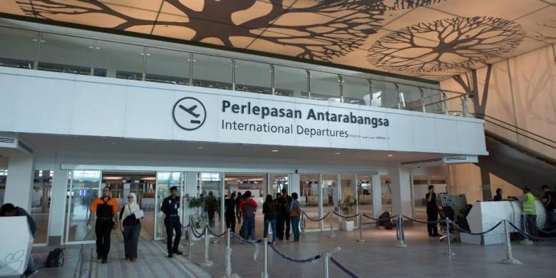 Bandara Internasional Kuala Lumpur (Kuala Lumpur International Airport/KLIA), Malaysia.