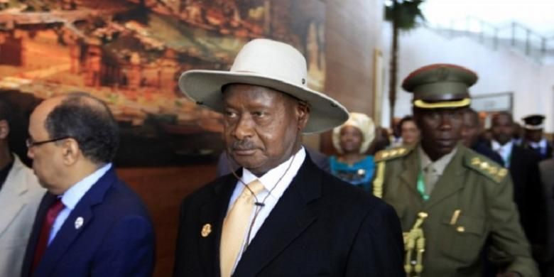 Presiden Uganda Yoweri Museveni saat tiba di Addis Ababa, Ethiopia, untuk mengikuti KTT Uni Afrika