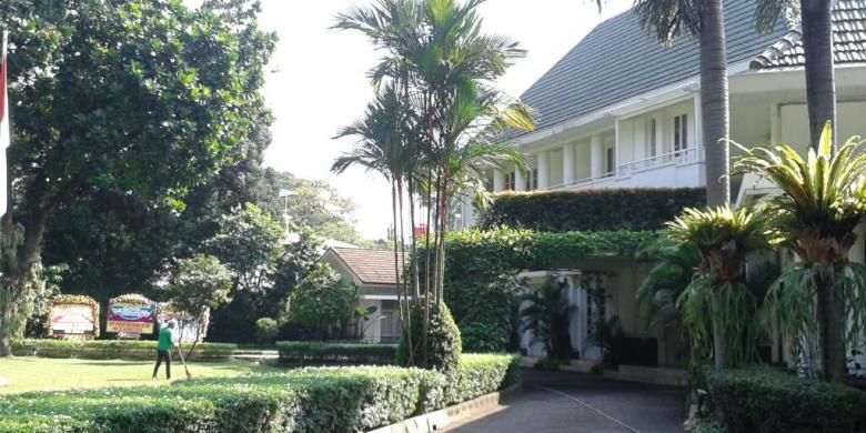 Rumah dinas Gubernur DKi Jakarta, JalanTaman Suropati No. 17, Menteng, Jakarta Pusat tampak sepi dan belum dihuni sejak dikosongkan Jokowi 