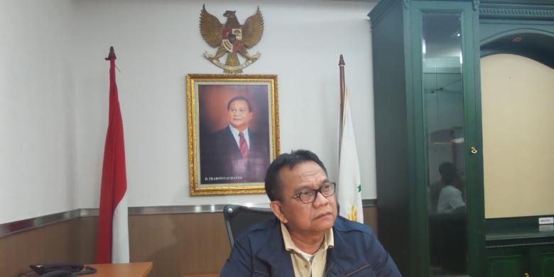 Anggota DPRD DKI Jakarta dari Fraksi Partai Gerindra, M Taufik saat ditemui di ruang kerjanya, di Gedung DPRD DKI Jakarta. 