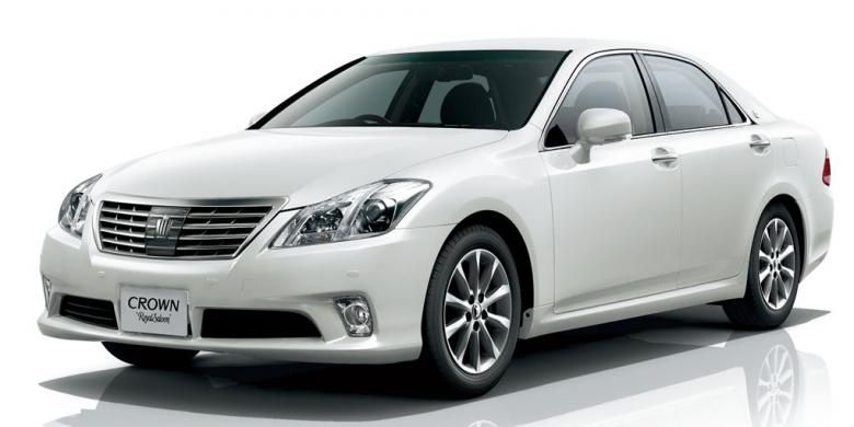 Toyota Crown Royal Saloon