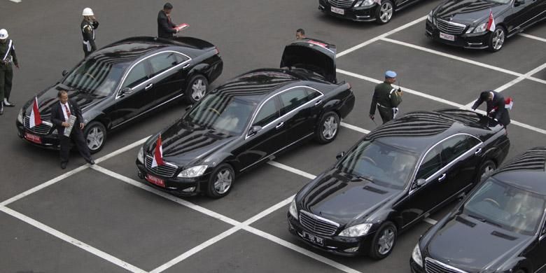 Mobil dinas Kepresidenan Mercedes-Benz S600 Pullman Guard Indonesia 1.