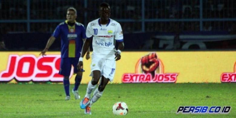 Gelandang Persib Bandung, Makan Konate. 