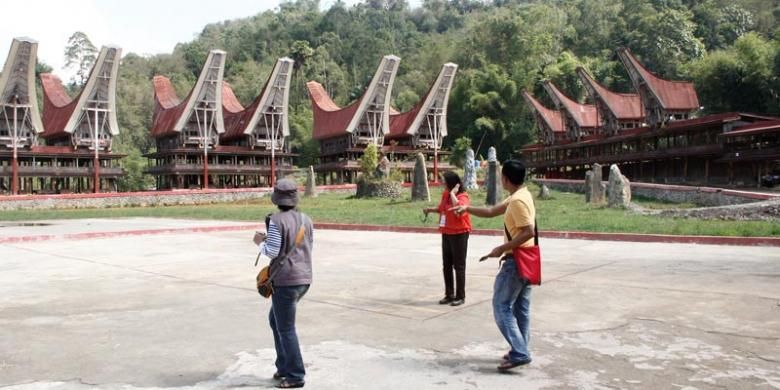 Museum Ne? Gandeng, salah satu obyek wisata di Kabupaten Toraja Utara, Sulawesi Selatan. Gambar diambil Senin (17/11/2014).