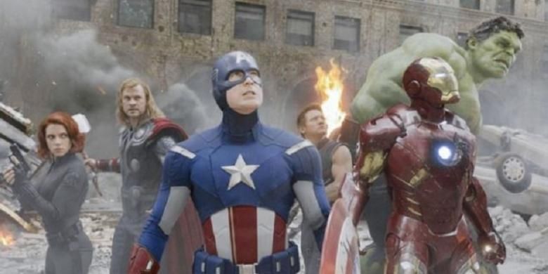 Sekelompok pahlawan super yang tergabung dalam The Avengers kembali tampil dalam Avengers: Age of Ultron.