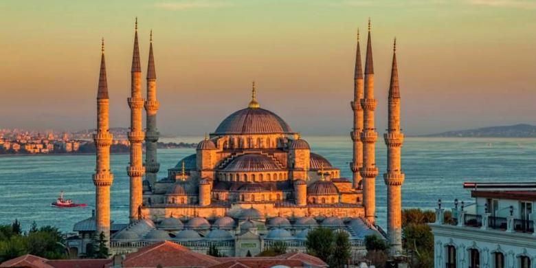 Mengenal Masjid Biru Bangunan Paling Ikonik Di Istanbul Turki Halaman All Kompas Com