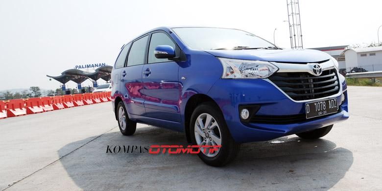 Grand New Avanza di pintu tol Palimanan,