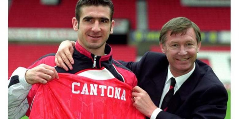 Bintang Manchester United, Eric Cantona (kiri) dan manajer Alex Ferguson.