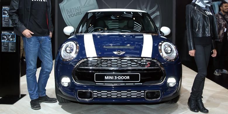 MINI 3-door Yours Edition yang dijual dengan harga Rp 719 juta di Gaikindo Indonesia International Auto Show 2015.