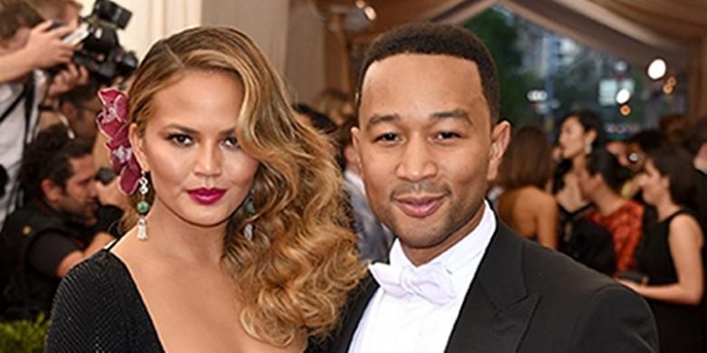 Pasangan selebriti John Legend dan Chrissy Teigen.