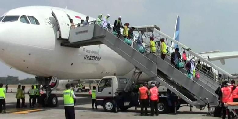 Rombongan haji tiba di Bandara Adisumarmo Solo