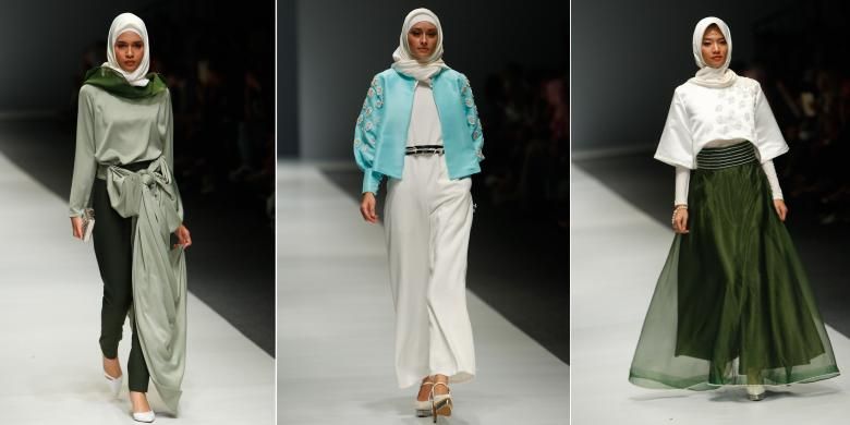 Model memperagakan busana muslim dari brand Zashi karya selebriti Zaskia dan Shireen Sungkar di Jakarta Fashion Week 2016, di Senayan City Mal, Selasa (27/10/2015).  KOMPAS.com / RODERICK ADRIAN MOZES