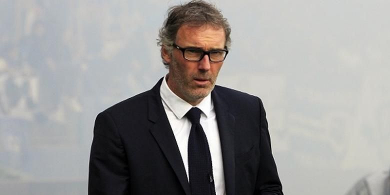 Pelatih Paris Saint-Germain, Laurent Blanc.