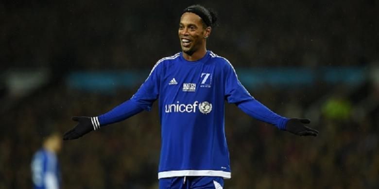 Gelandang asal Brasil Ronaldinho turut bermain pada laga amal Unicef. Ia memperkuat Tim Sisa Dunia yang asuhan pelatih Carlo Ancelotti.