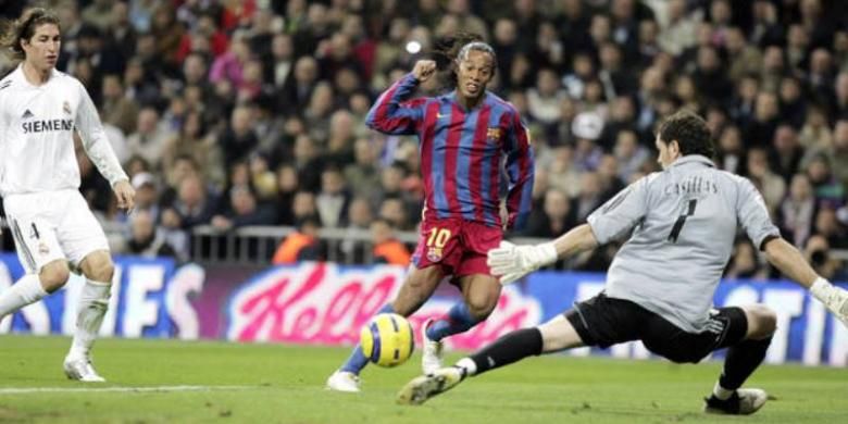 Ronaldinho mencetak gol ke gawang Iker Casillas setelah mengelabui Sergio Ramos di sisi kanan pertahanan Real Madrid. Ronaldinho menjadi pemain kedua yang menerima standing ovation di Stadion Santiago Bernabeu.