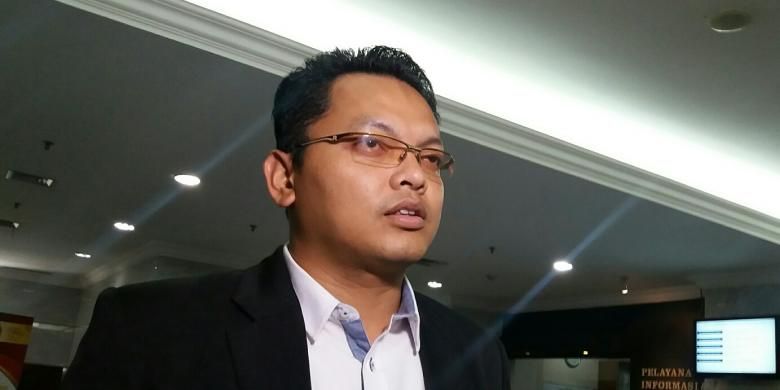 Juru Bicara Mahkamah Konstitusi, Fajar Laksono, saat ditemui di Gadung Mahkamah Konstitusi, Jakarta, Rabu (23/12/2015).