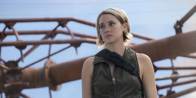 Shailene Woodley bermain dalam The Divergent Series: Allegiant