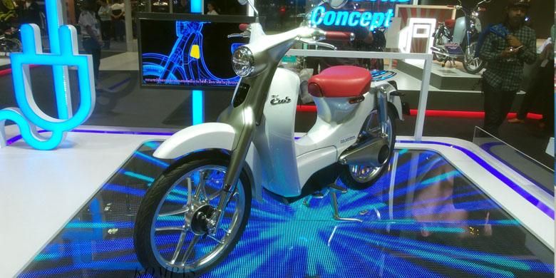 EV Cub, sepeda motor listrik buatan Honda yang dipamerkan di Bangkok International Motor Show 2016. Bentuk motor ini terinspirasi dari Super Cab, sepeda motor bebek buatan Honda yang sempat laris pada era 1970-an.