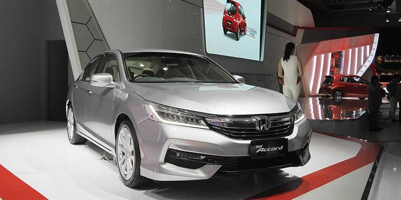 New Honda Accord diperkenalkan pada ajang IIMS 2016