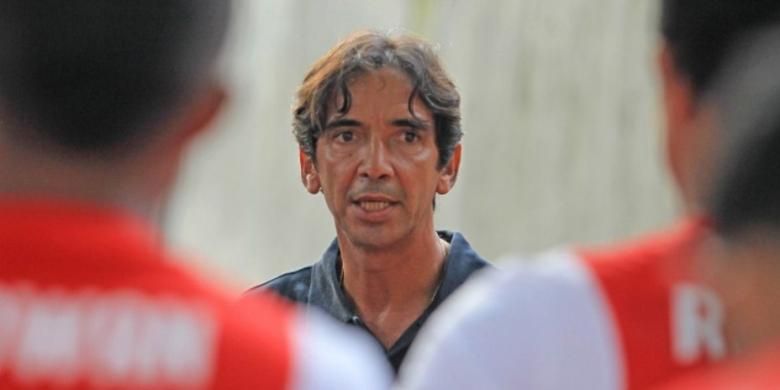 Pelatih PSM Makassar, Luciano Leandro.