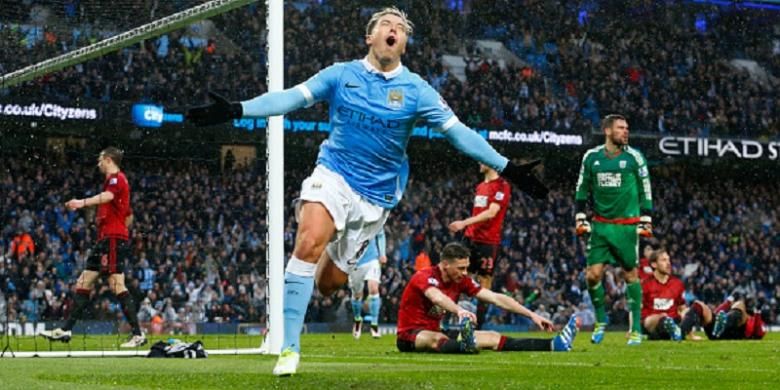Samir Nasri merayakan gol kemenangan Manchester City atas West Bromwich Albion di Stadion Etihad, Sabtu (9/4/2016). 