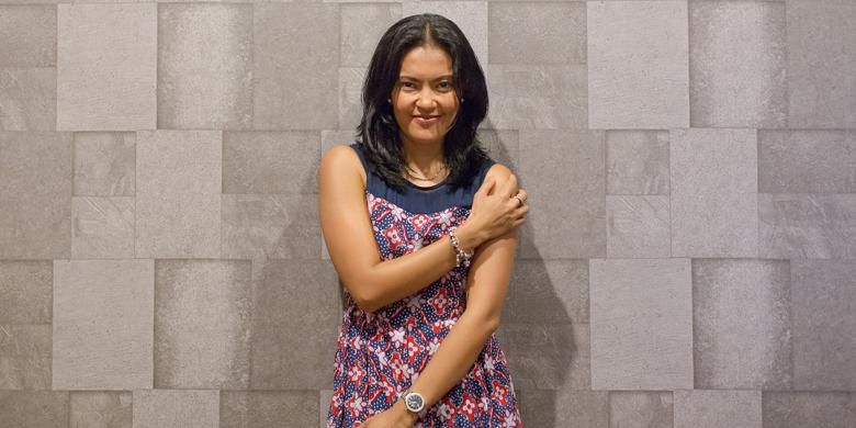 Lola Amaria diabadikan di kantornya di kawasan Cipete, Jakarta Selatan, Kamis (14/4/2016).