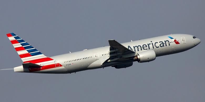 Pesawat AA717 American Airlines.