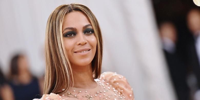 Beyonce menghadiri perhelatan Manus x Machina: Fashion In An Age Of Technology Costume Institute Gala atau yang biasa disebut Met Gala di Metropolitan Museum of Art, New York, Senin (2/5/2016). 