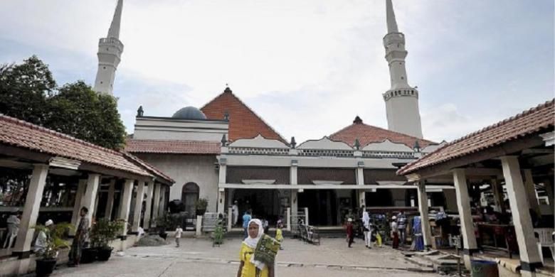 Pengurus Masjid Luar Batang, Penjaringan, Jakarta Utara, Minggu (11/9/2016), menolak dua sapi sumbangan Gubernur DKI Jakarta, Basuki Tjahaya Purnama alias Ahok.