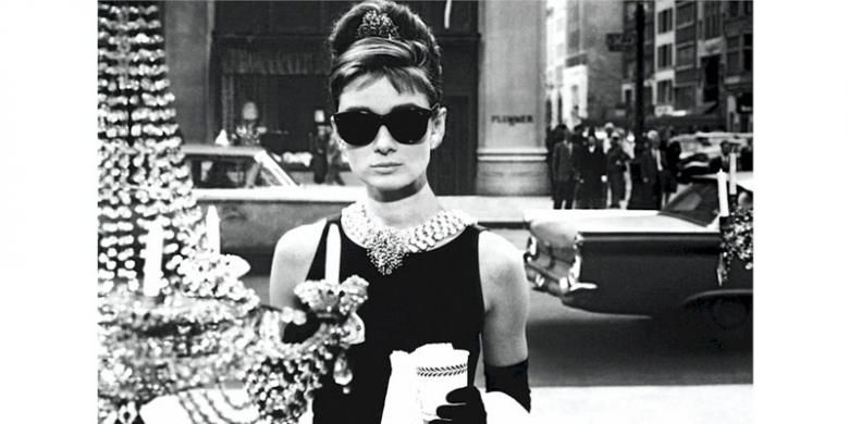 Audrey Hepburn di film Breakfast at Tiffanys
