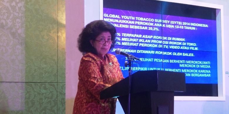 Menteri Kesehatan Nila F Moeloek memberi sambutan dalam acara peluncuran iklan layanan masyarakat Suara Hati Anak di Jakarta, Jumat (27/5/2016).