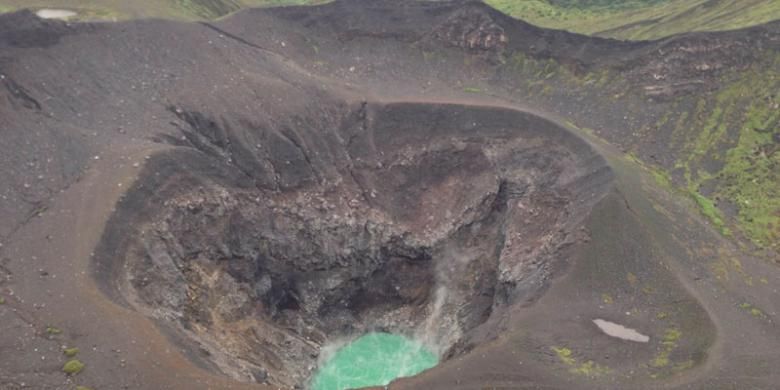 Kawah Gunung Kaba di Bengkulu, Senin (30/5/2016).