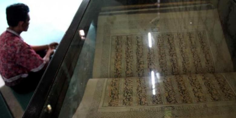 Al Quran berusia ratusan tahun di Masjid Raya Medan 