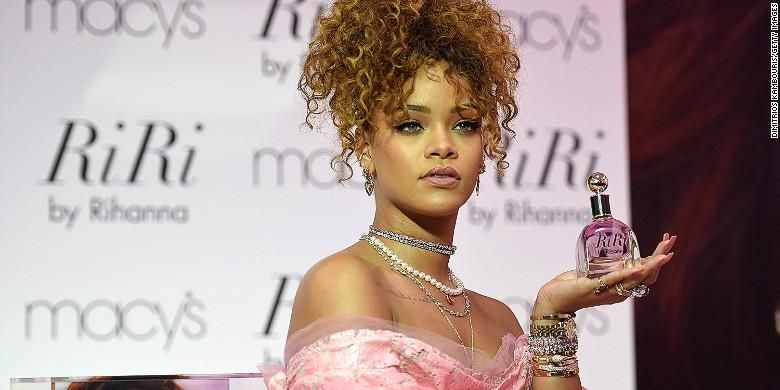 Rihanna dan parfum rilisannya bertajuk, RiRi