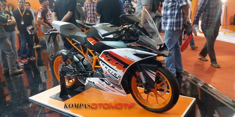 KTM RC 250 diskon lebih dari Rp 25 juta di GIIAS 2016.