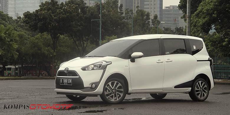 New Toyota Sienta