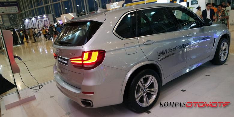 X5 xDrive40e mejeng di GIIAS 2016.