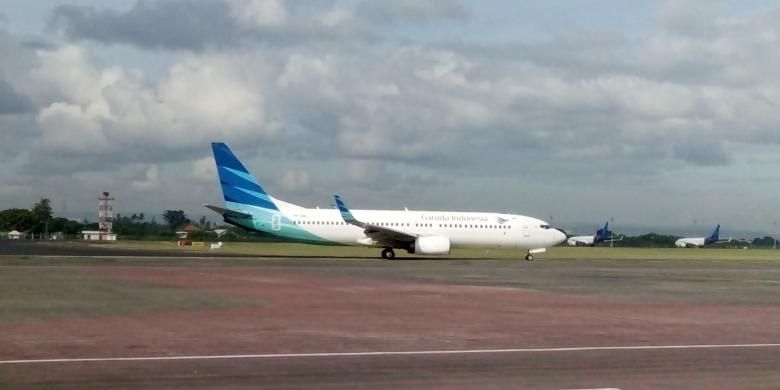 Pesawat Garuda yang parkir di Bandara I Gusti Ngurah Rai Bali 