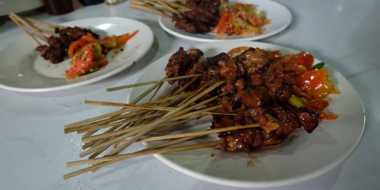 Sate Maranggi Cibungur Haji Yetty, Purwakarta.