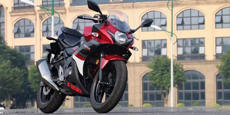 Suzuki GSX-250R yang meluncur duluan di China.