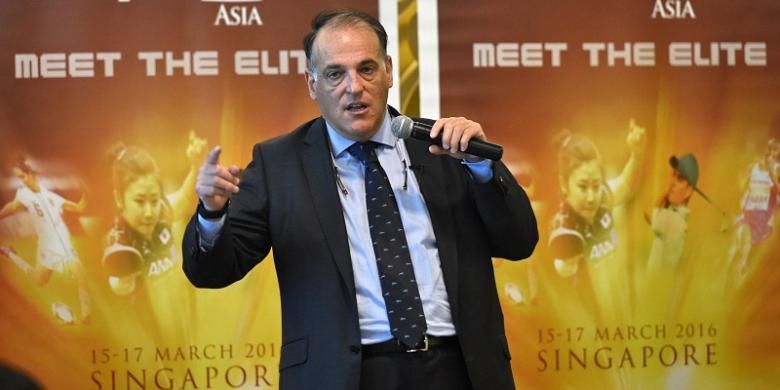 Presiden La Liga, Javier Tebas, menghadiri sebuah konferensi pers di Singapura, pada 16 Maret 2016.