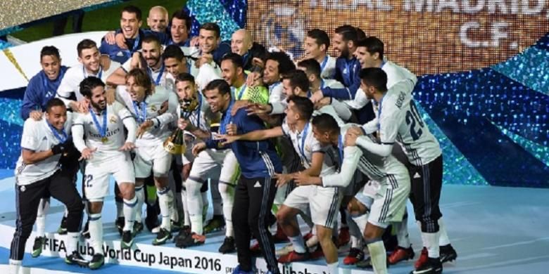 Real Madrid menjuarai Piala Dunia Antarklub seusai menang 4-2 atas Kashima Antlers, Minggu (18/12/2016). 